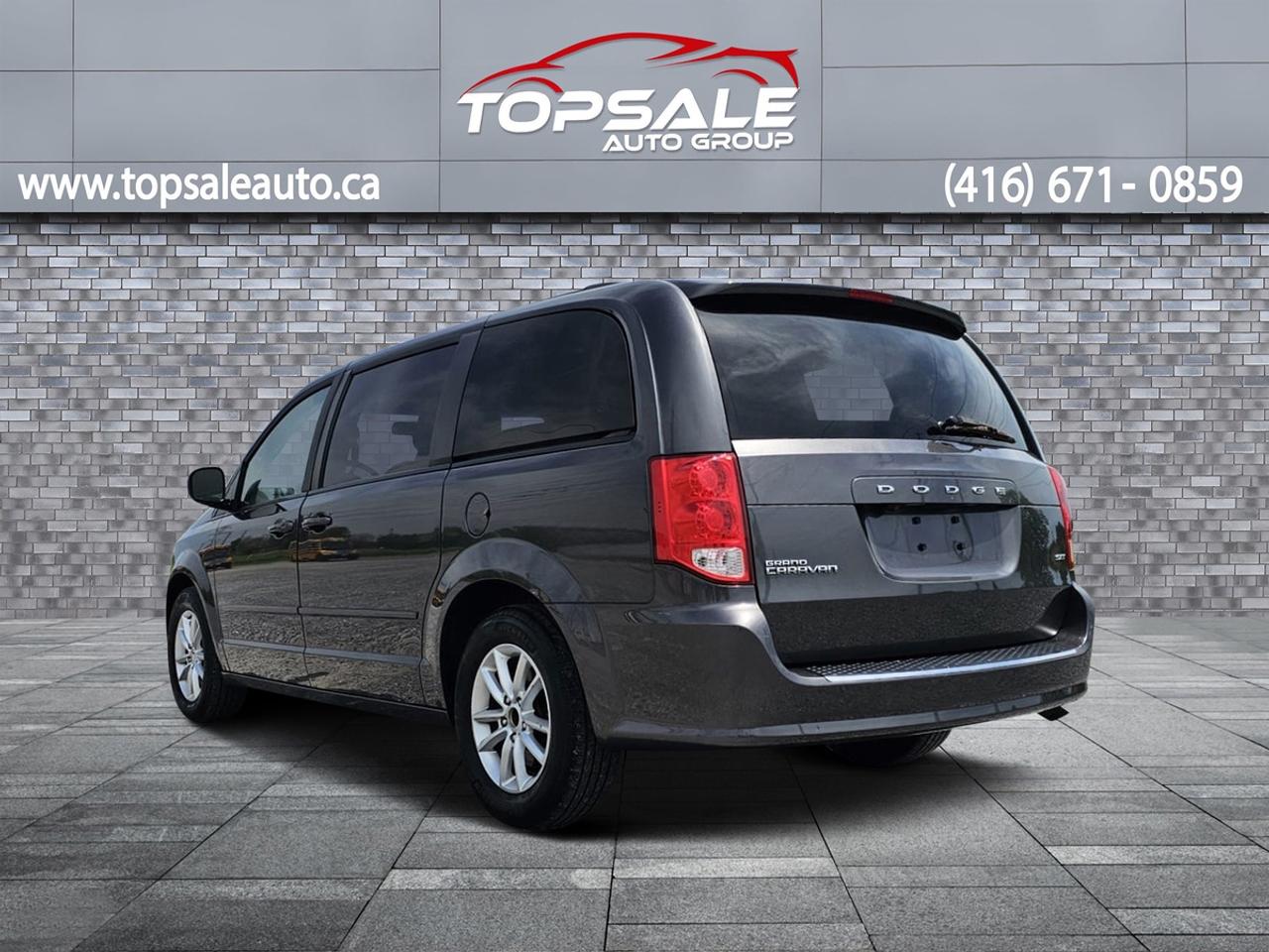 2016 Dodge Grand Caravan SXT Photo
