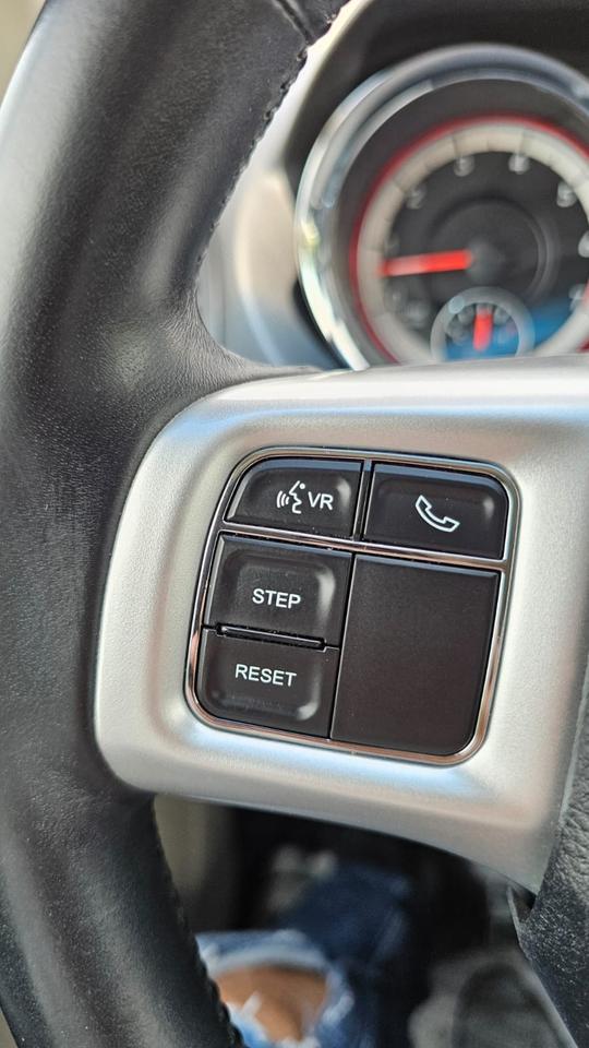 2016 Dodge Grand Caravan SXT Photo
