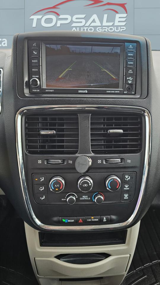 2016 Dodge Grand Caravan SXT Photo
