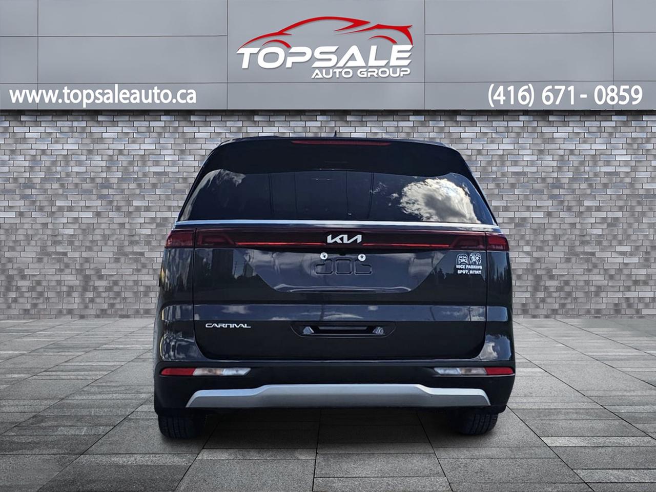 2023 Kia Carnival LX Photo3