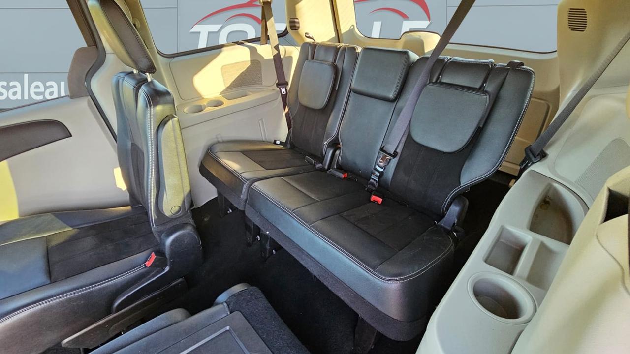 2019 Dodge Grand Caravan SXT Premium Plus Photo
