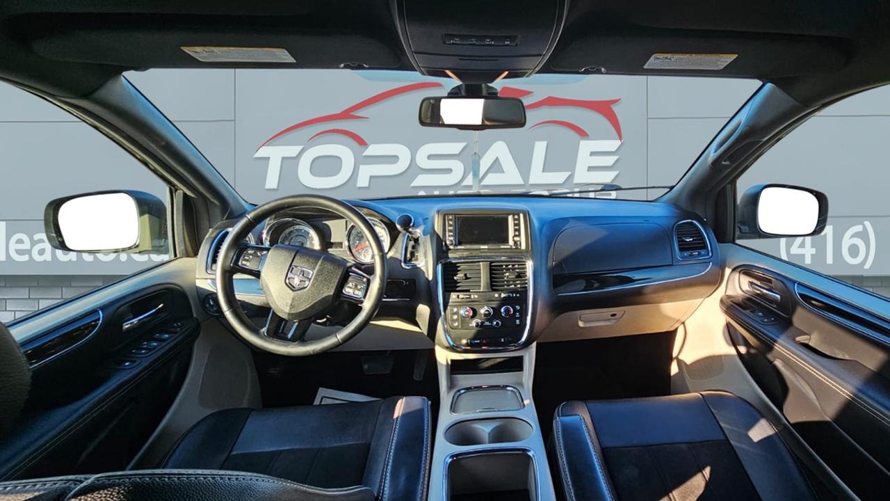 2019 Dodge Grand Caravan SXT Premium Plus Photo