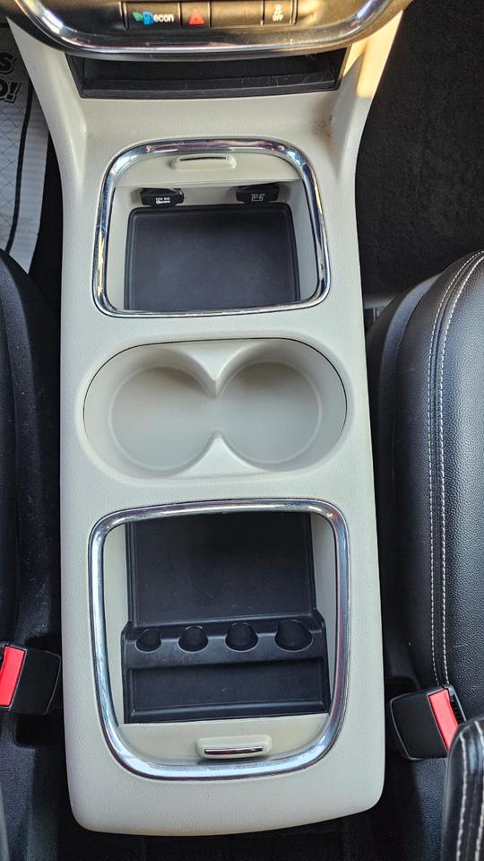 2019 Dodge Grand Caravan SXT Premium Plus Photo
