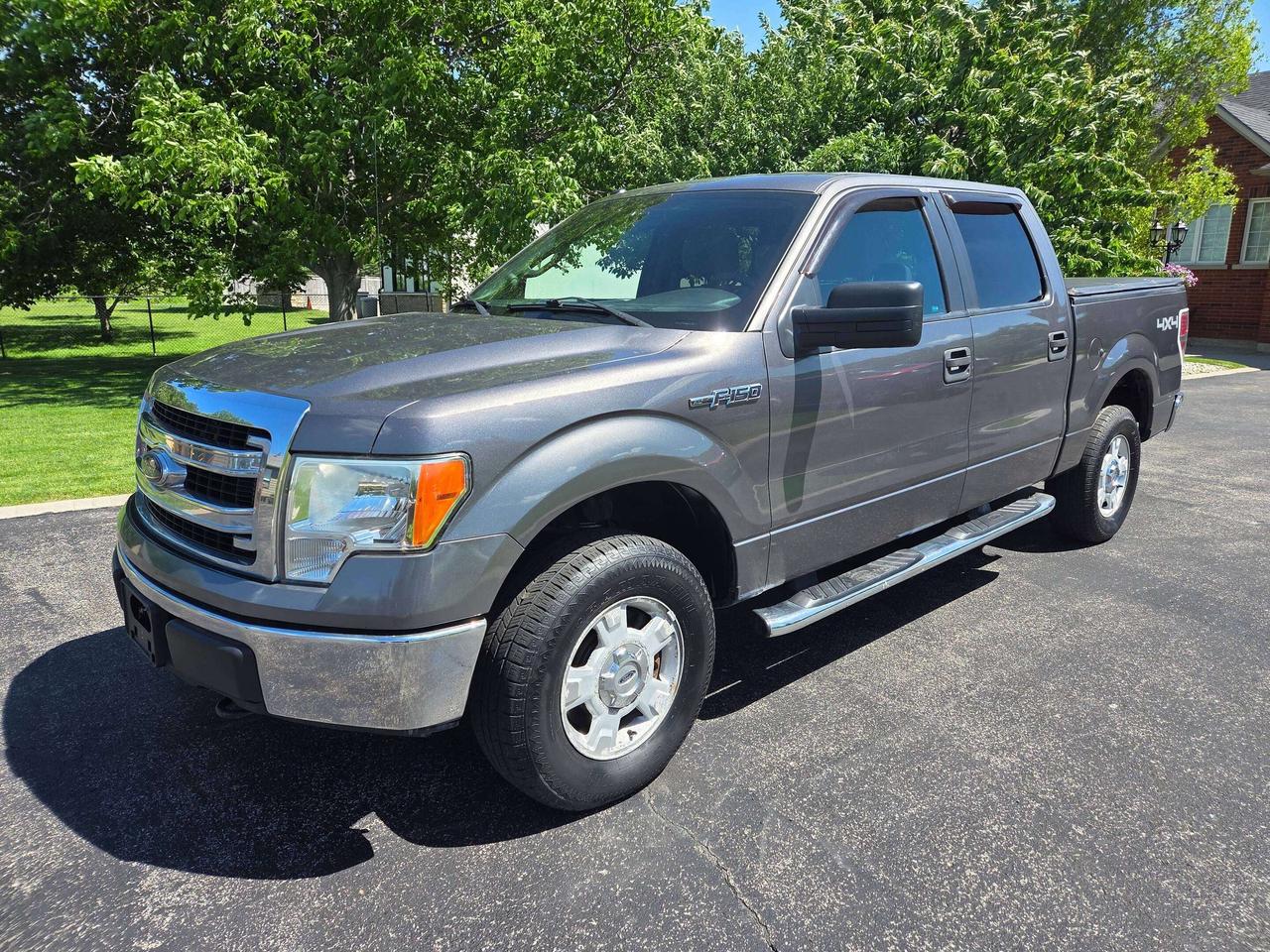 2013 Ford F-150 XLT Photo