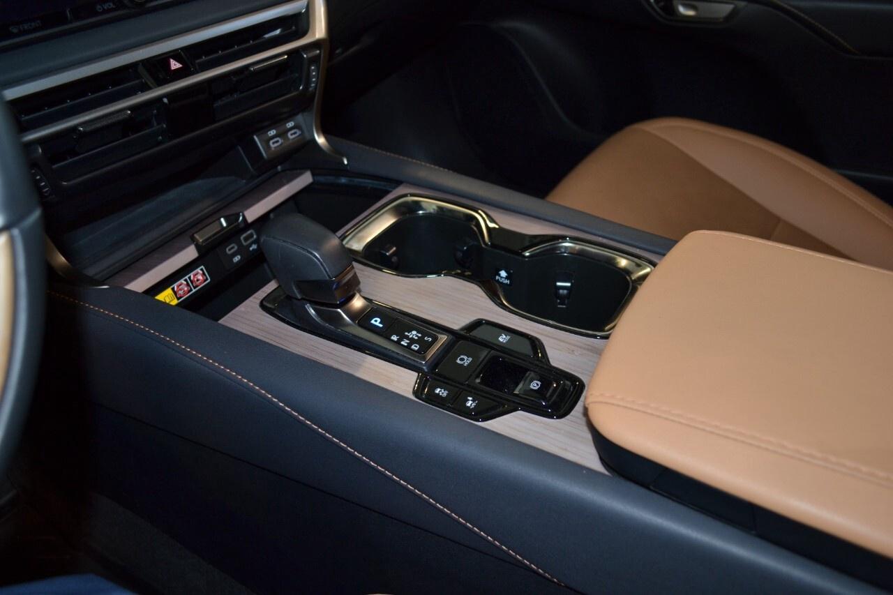 2024 Lexus RX 350H ULTRA LUXURY Photo