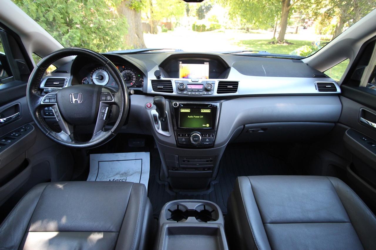 2015 Honda Odyssey Touring - TOP TRIM Photo