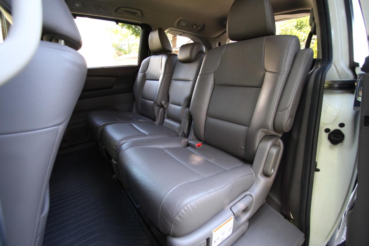 2015 Honda Odyssey Touring - TOP TRIM Photo