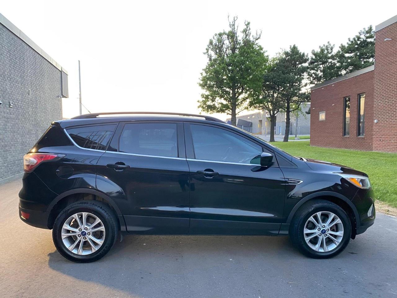 2017 Ford Escape 4WD 4dr SE Photo