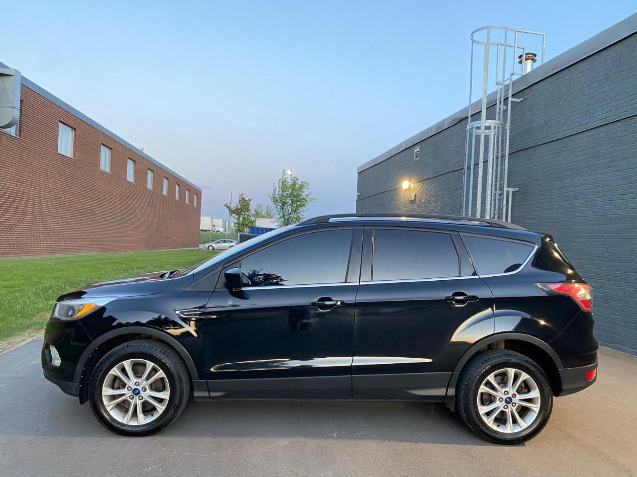 2017 Ford Escape 4WD 4dr SE Photo3