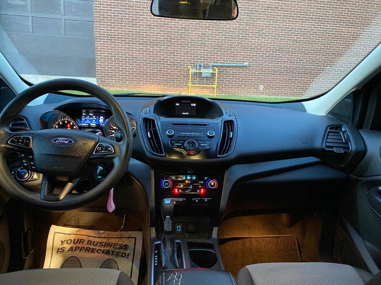 2017 Ford Escape 4WD 4dr SE Photo