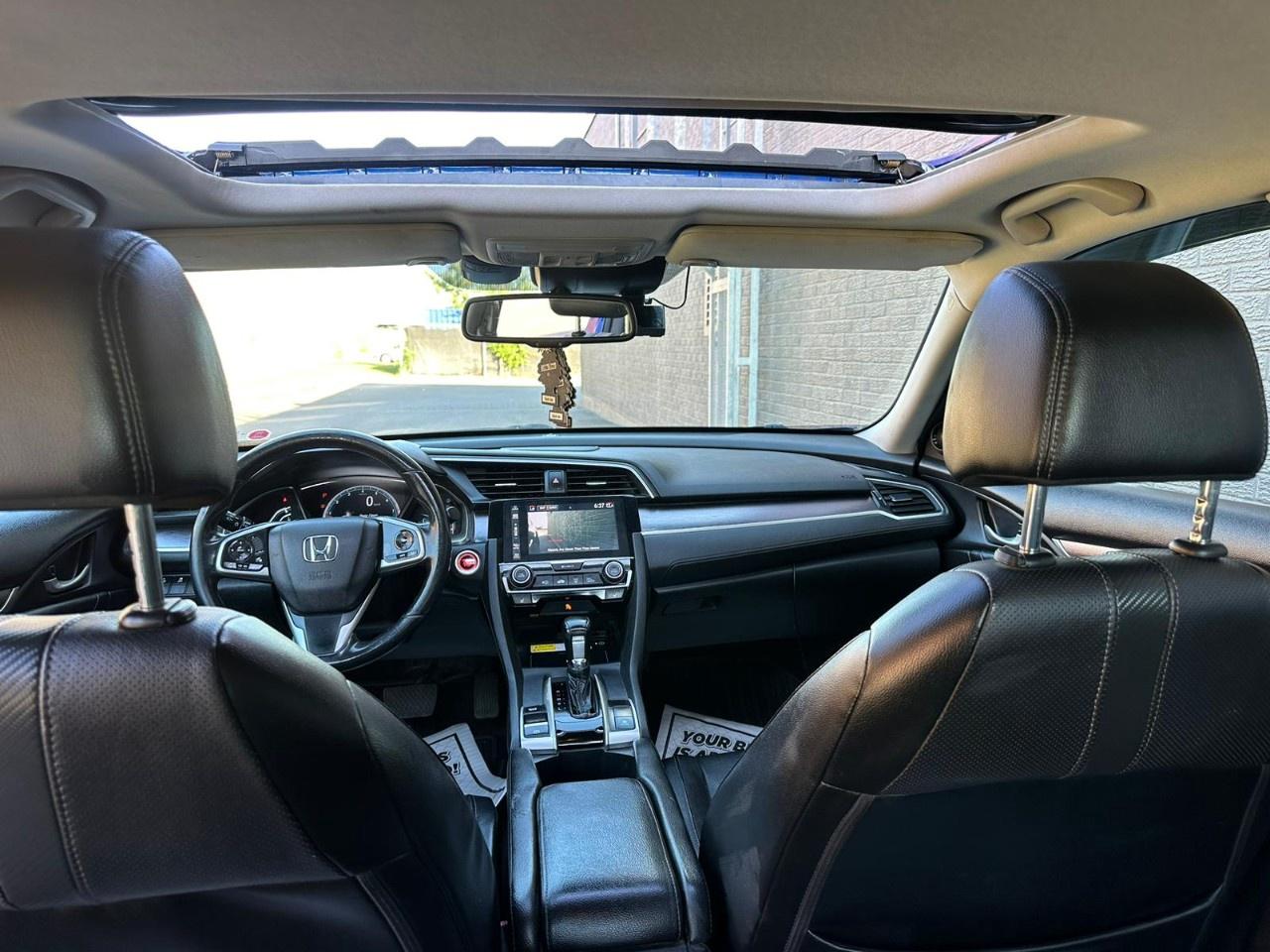 2018 Honda Civic Sedan Touring CVT Sedan Photo