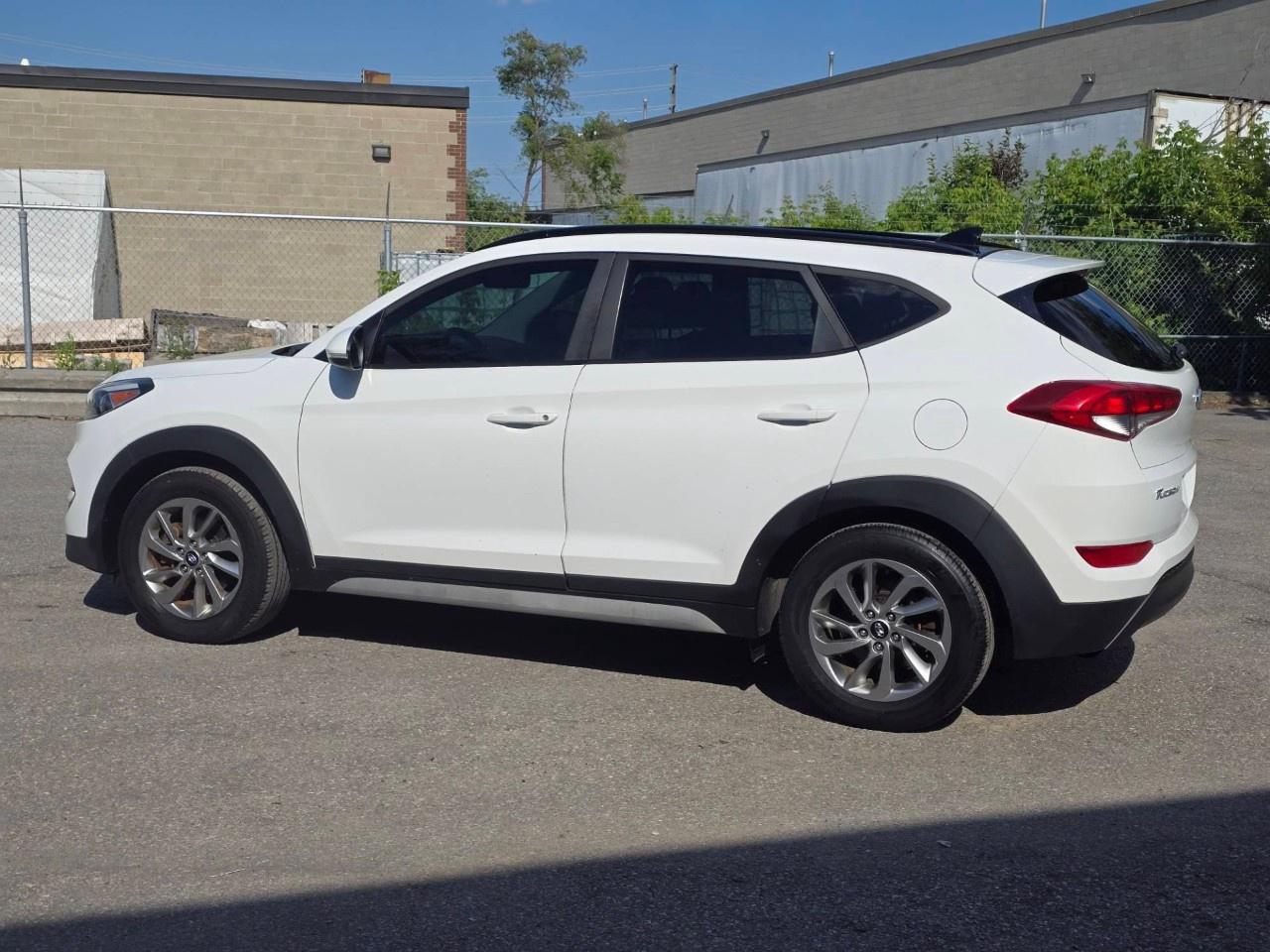 2018 Hyundai Tucson 2.0L SE AWD Photo2