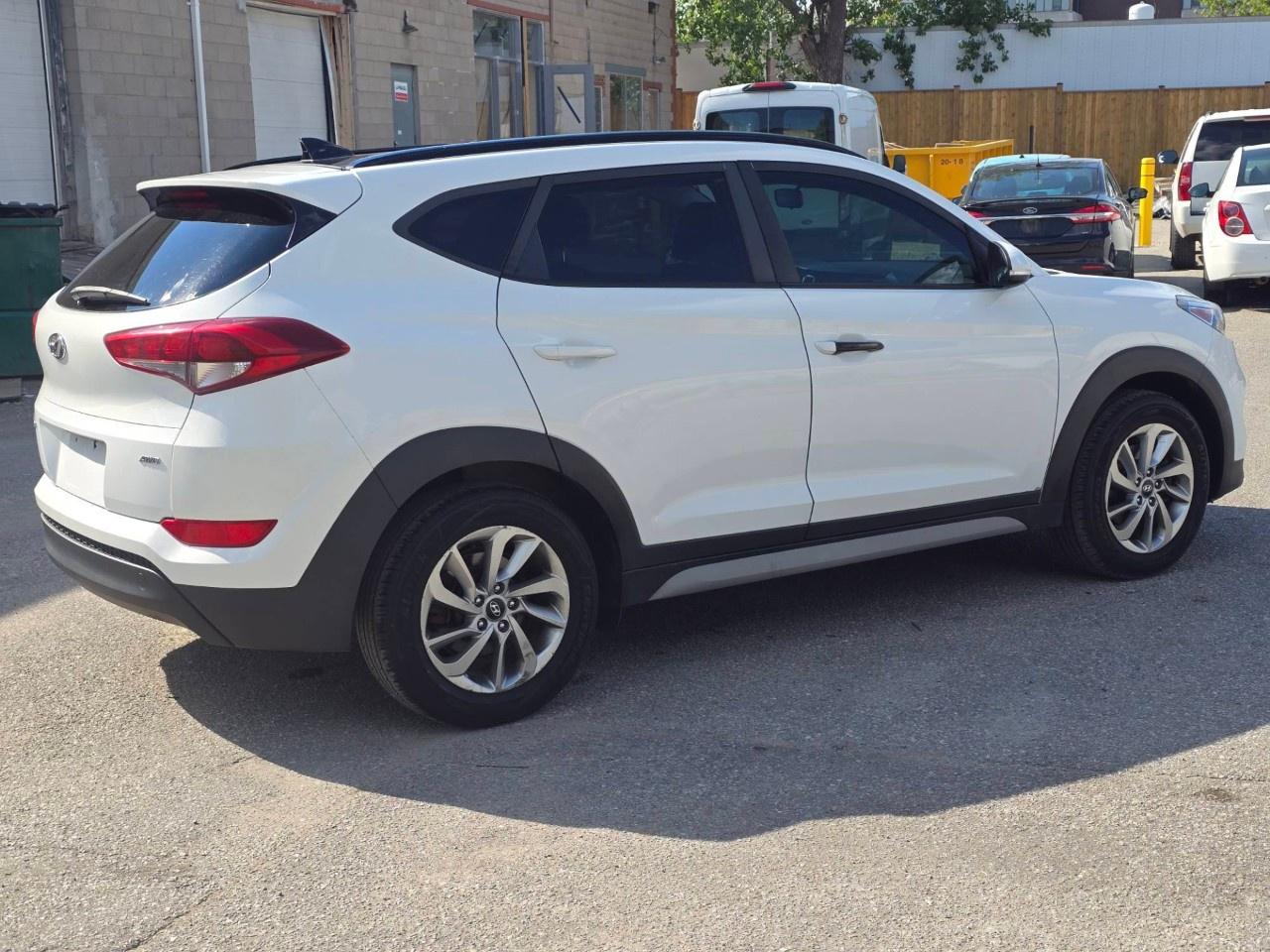 2018 Hyundai Tucson 2.0L SE AWD Photo4