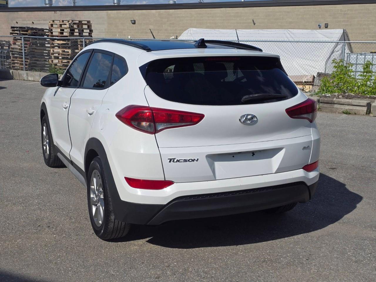 2018 Hyundai Tucson 2.0L SE AWD Photo3