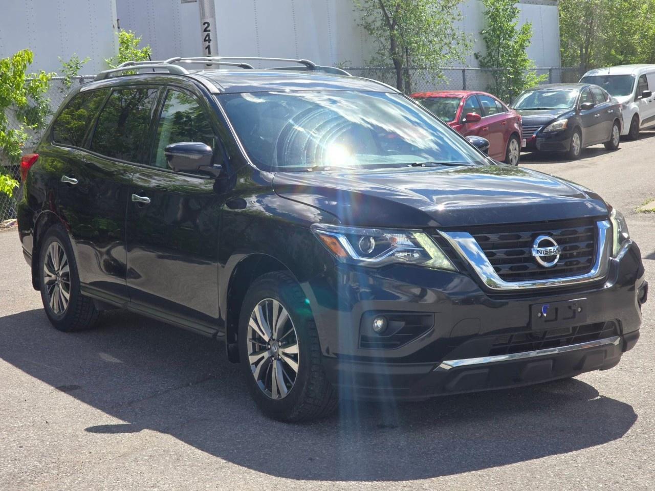 2018 Nissan Pathfinder 4x4 SL Premium Photo