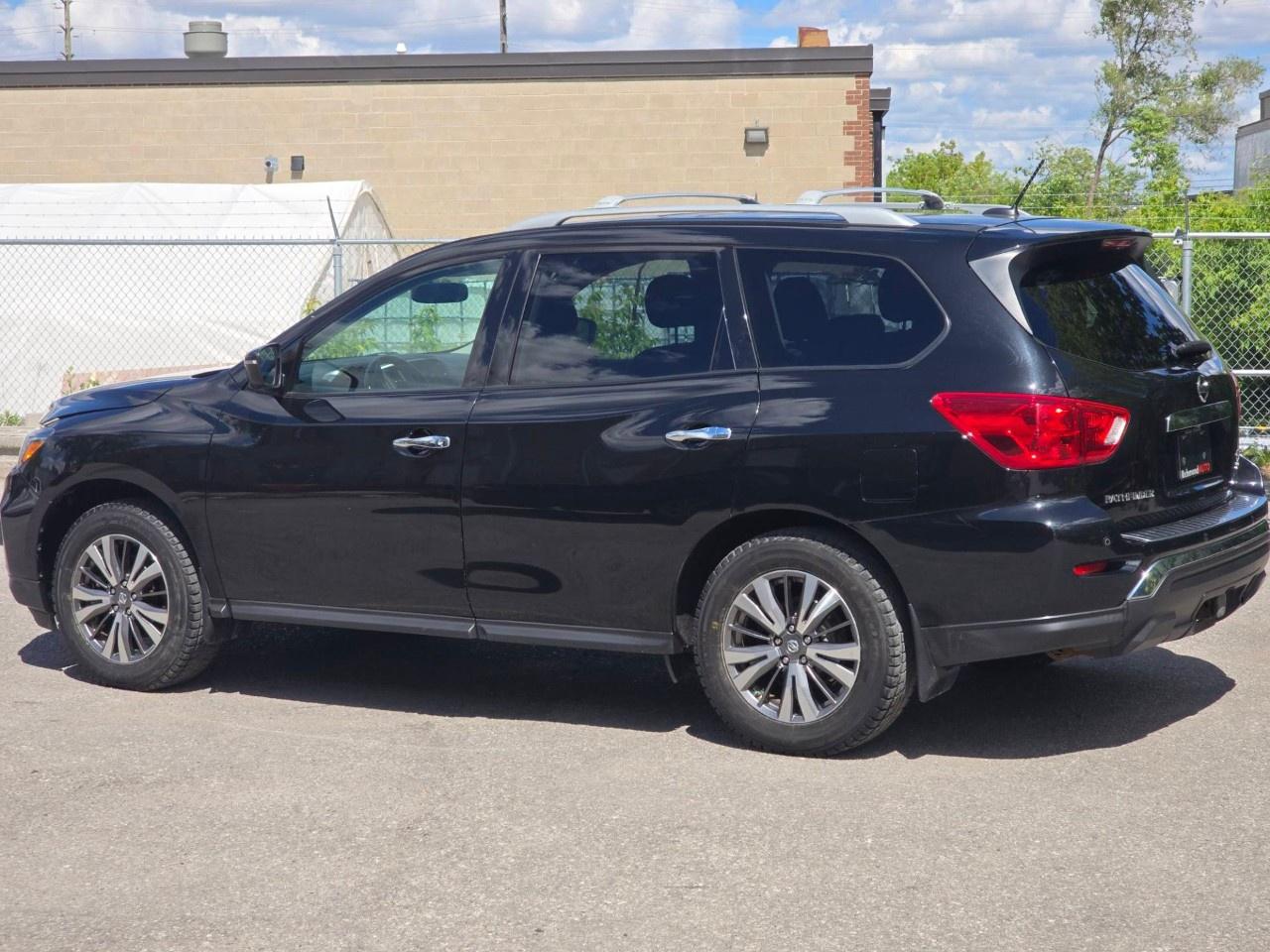2018 Nissan Pathfinder 4x4 SL Premium Photo3