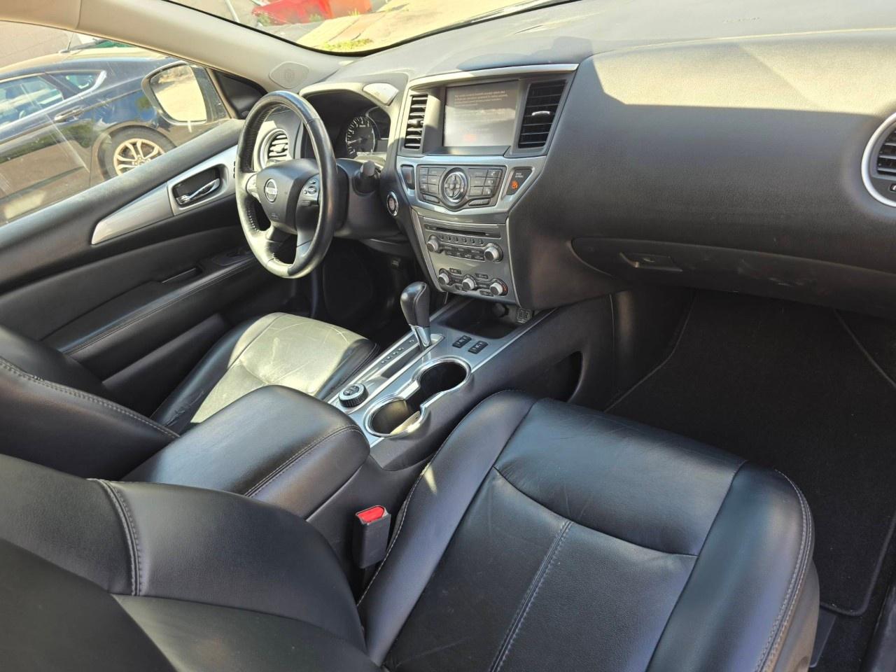 2018 Nissan Pathfinder 4x4 SL Premium Photo