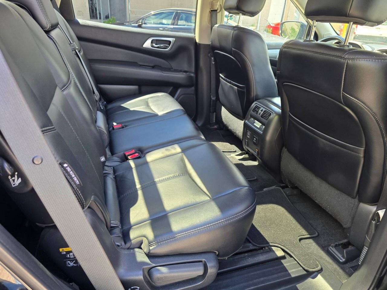 2018 Nissan Pathfinder 4x4 SL Premium Photo