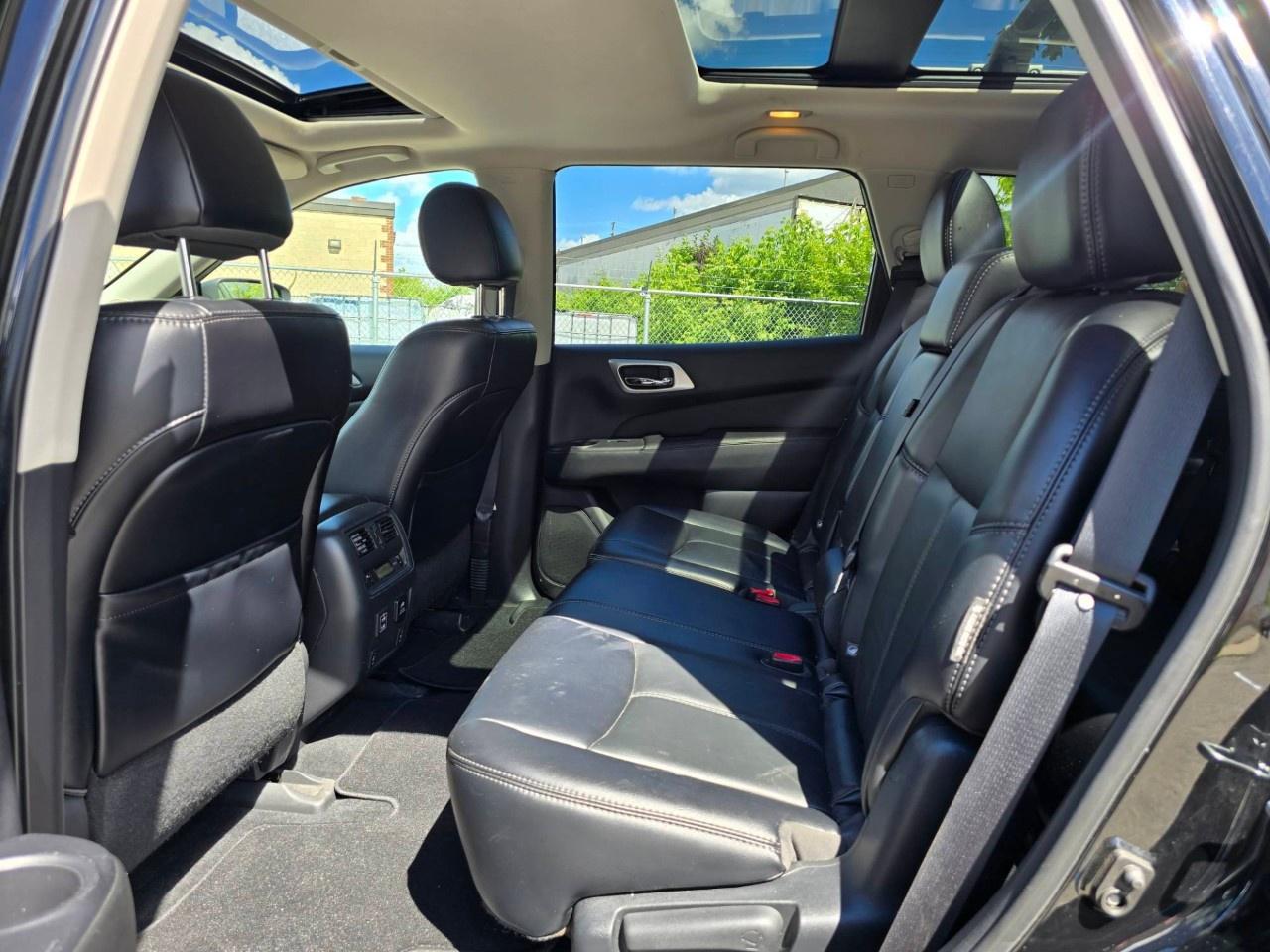 2018 Nissan Pathfinder 4x4 SL Premium Photo