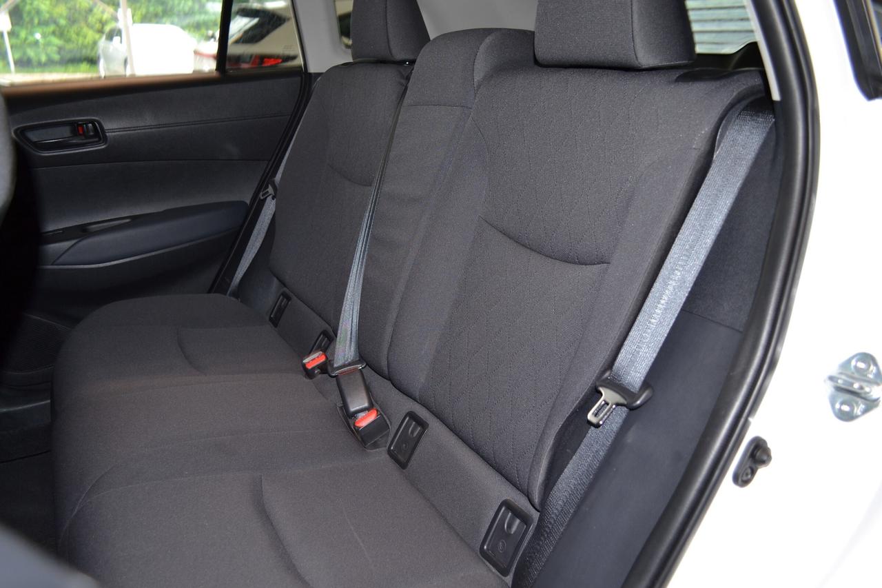 2022 Toyota Corolla Cross LE Photo