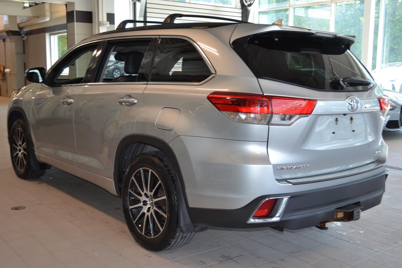 2017 Toyota Highlander AWD 4DR XLE Photo