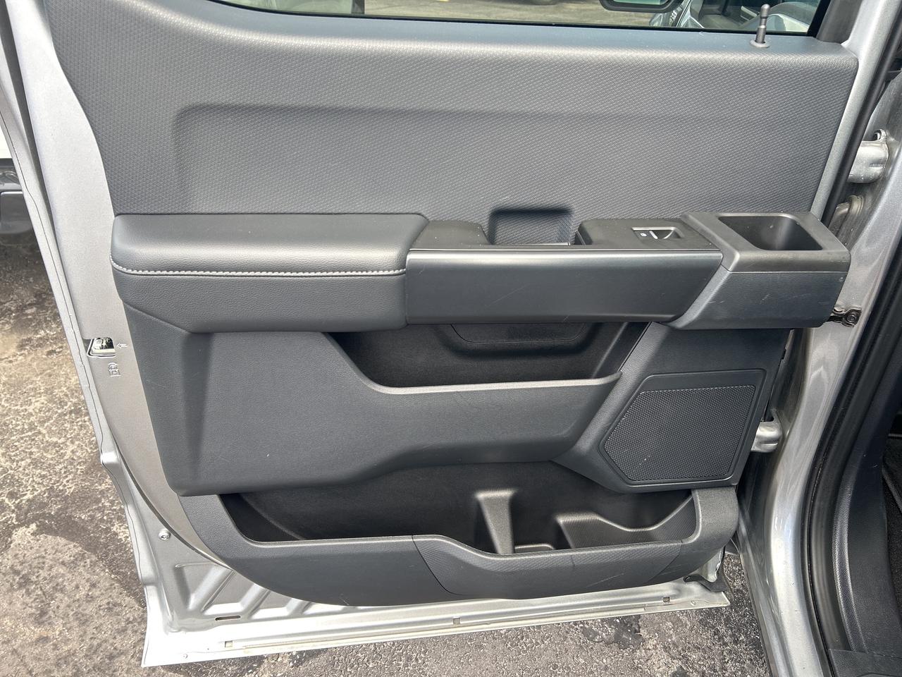 2024 Ford F-150 STX CREW 2.7L BUCKETS - CONSOLE - NAVIGATION Photo