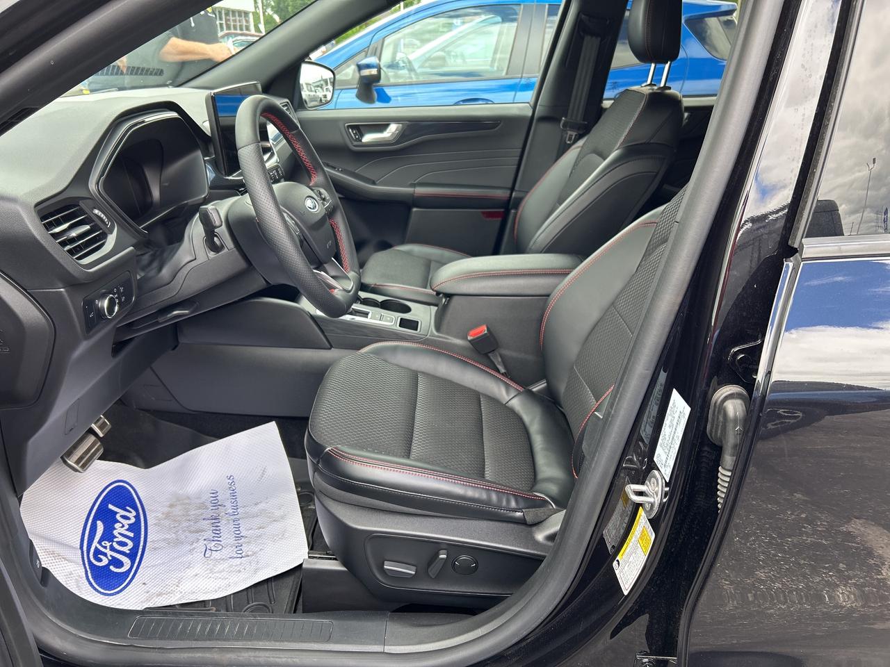 2024 Ford Escape ST LINE 1.5L AWD TECH PKG ADAPTIVE CRUISE 8000KM! Photo