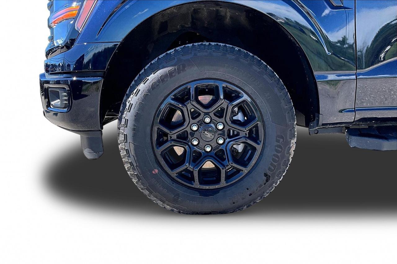 2024 Ford F-150 XLT 4WD   3.5L V6 ECOBOOST   LOW KM   NO ACCIDENTS Photo