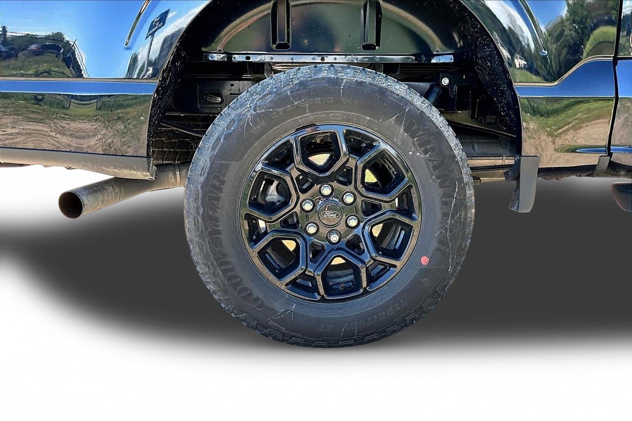 2024 Ford F-150 XLT 4WD   3.5L V6 ECOBOOST   LOW KM   NO ACCIDENTS Photo