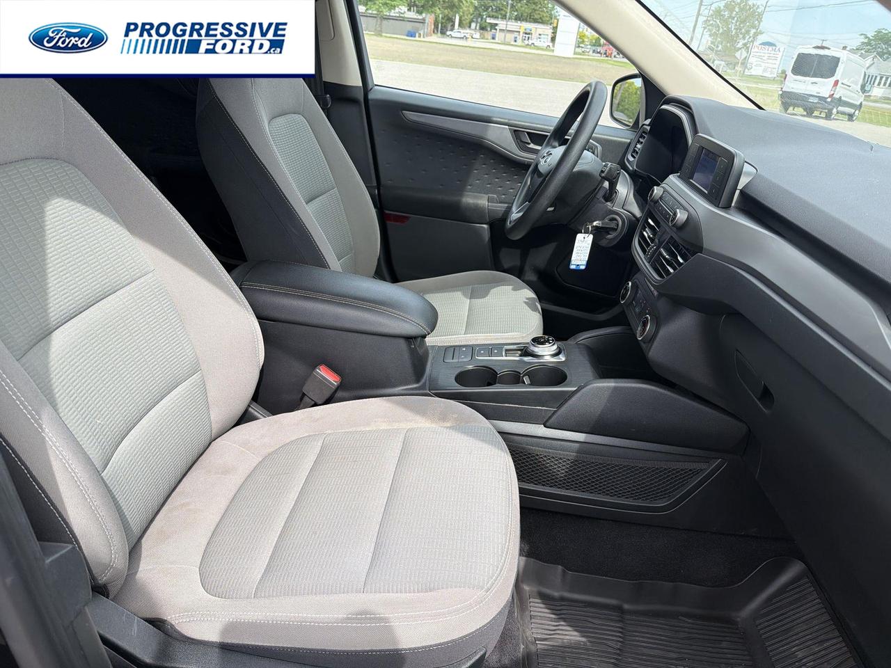 2020 Ford Escape S 4dr Front-wheel Drive Photo