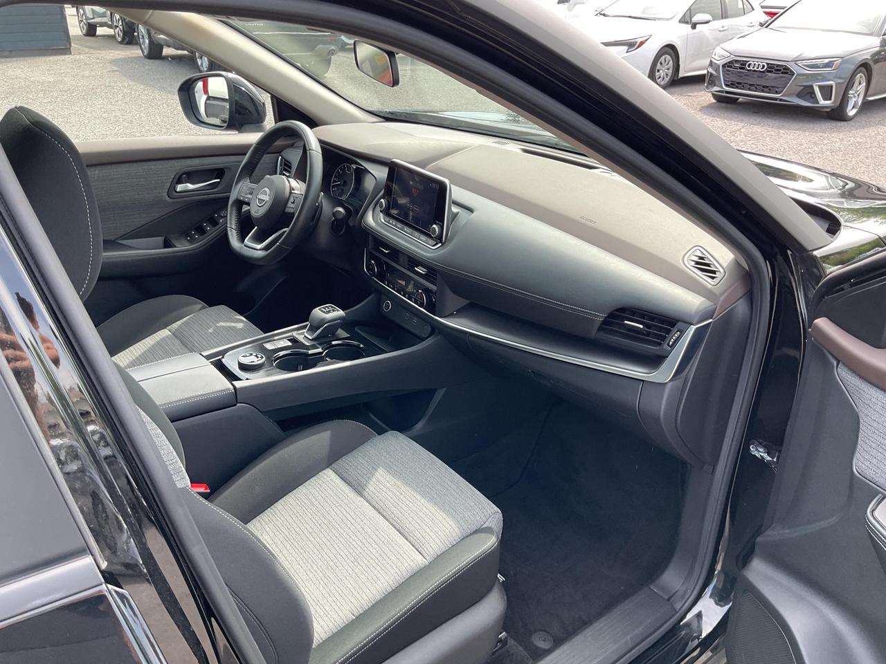 2023 Nissan Rogue  Photo