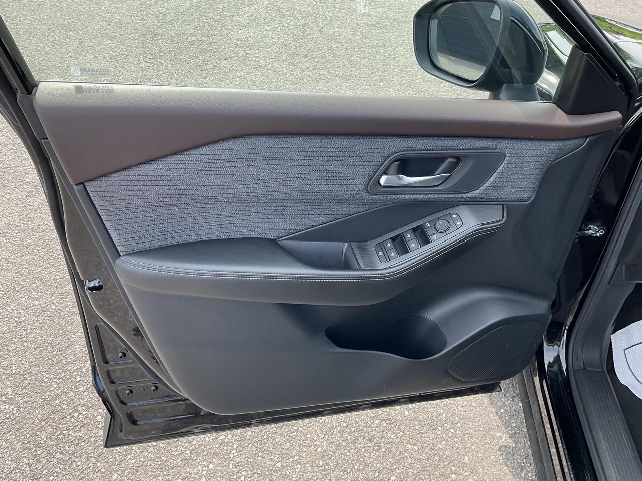 2023 Nissan Rogue  Photo
