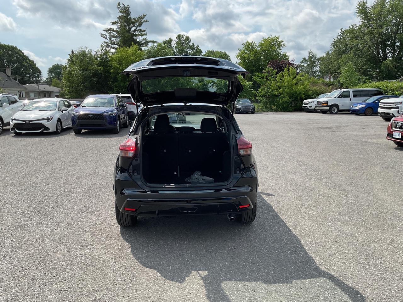 2024 Nissan Kicks SV 4dr Front-Wheel Drive Photo