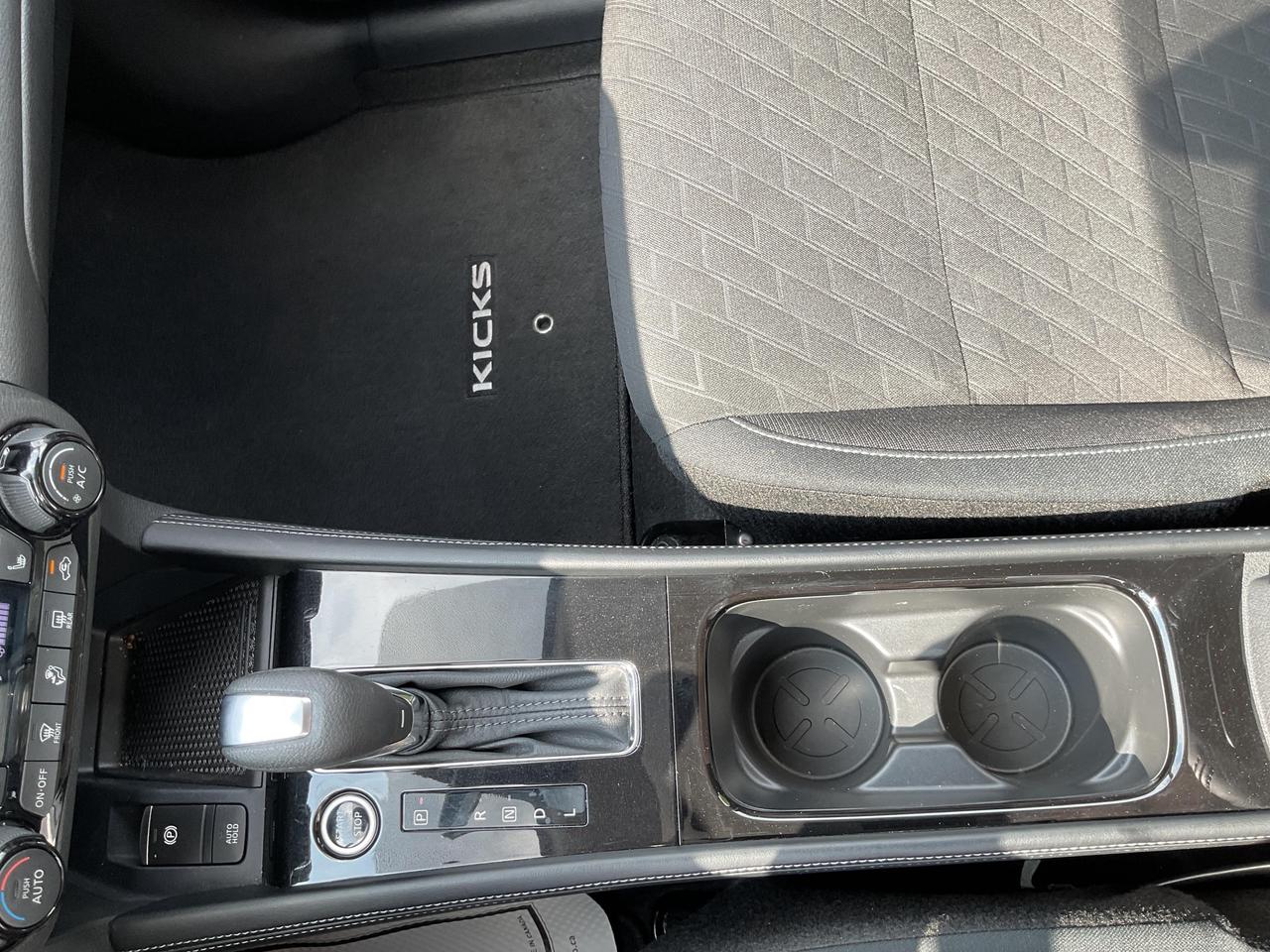 2024 Nissan Kicks SV 4dr Front-Wheel Drive Photo