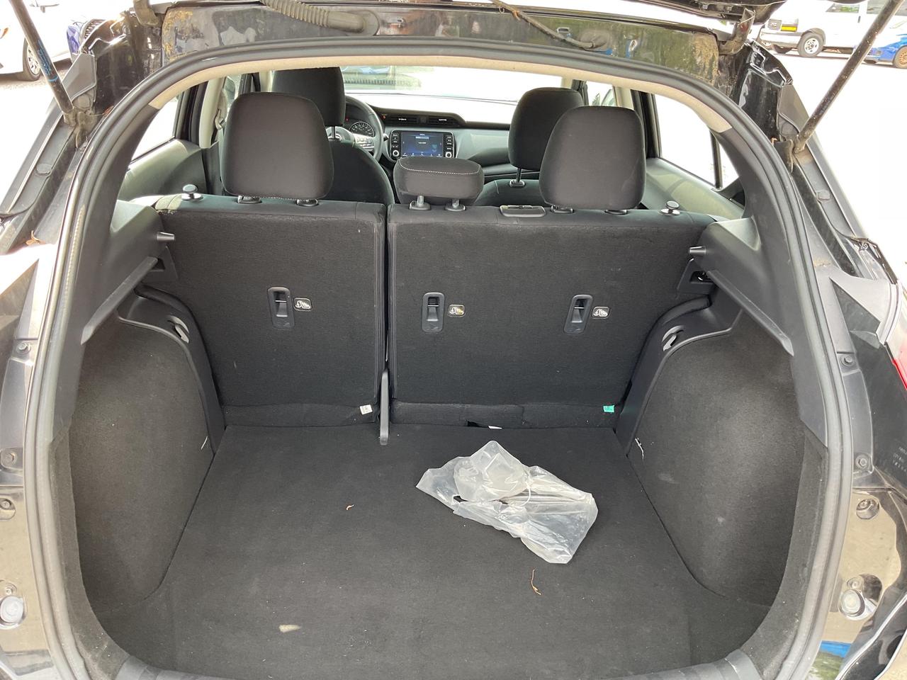 2024 Nissan Kicks SV 4dr Front-Wheel Drive Photo