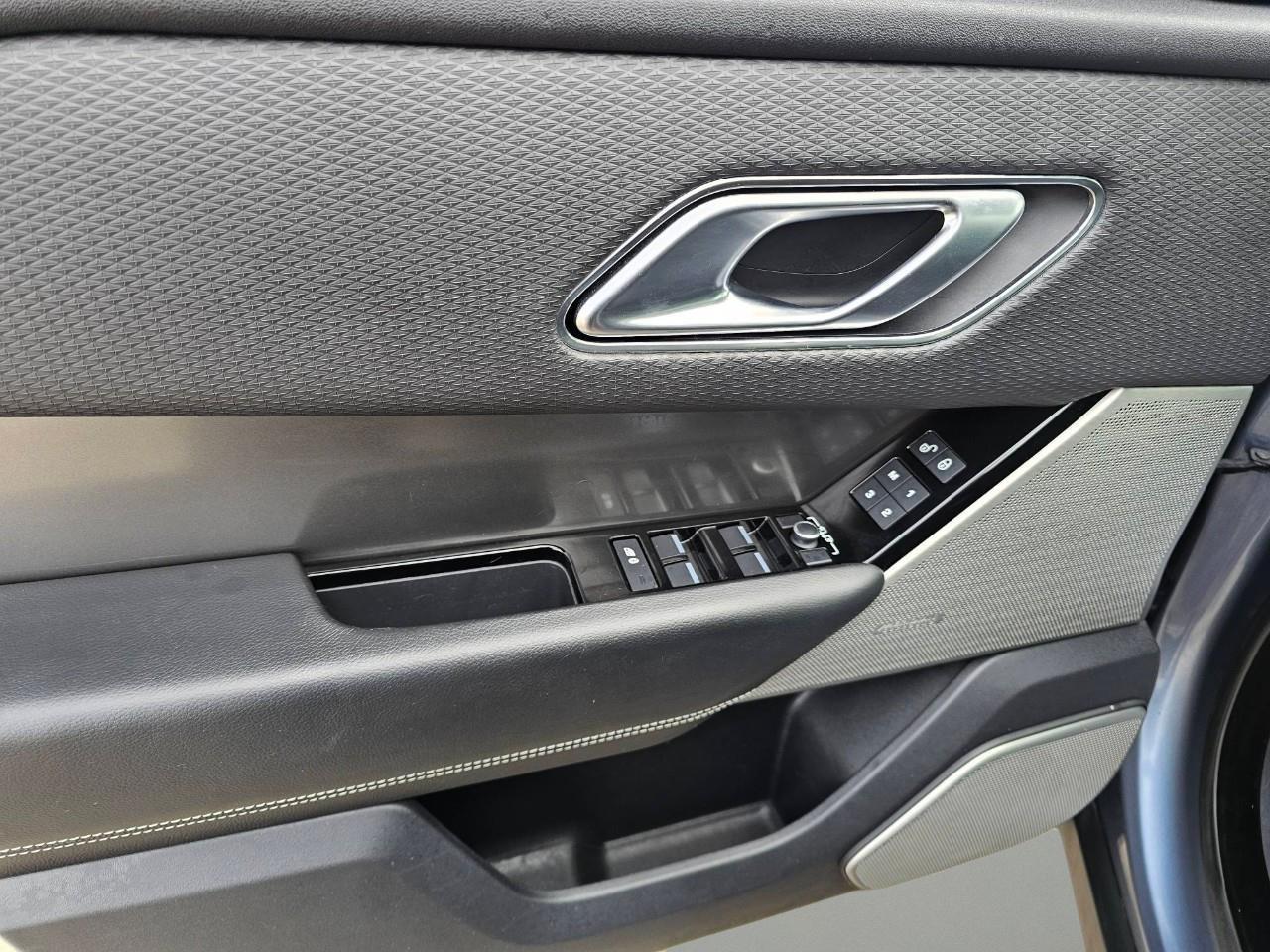 2020 Land Rover Range Rover Velar P250 S 4dr All-Wheel Drive Photo