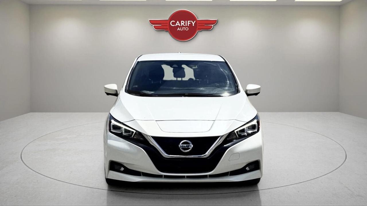 2021 Nissan Leaf SV Photo
