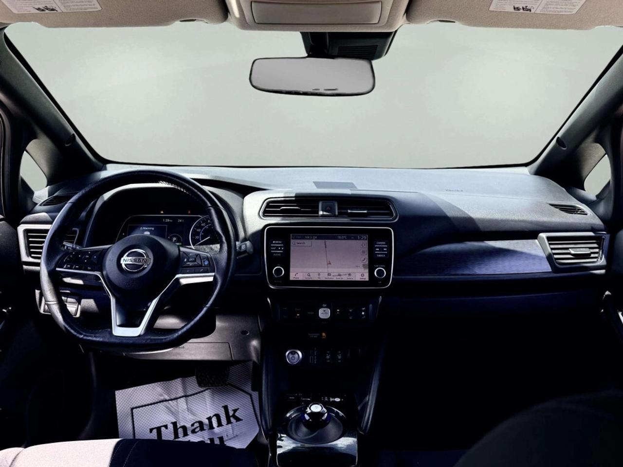 2021 Nissan Leaf SV Photo