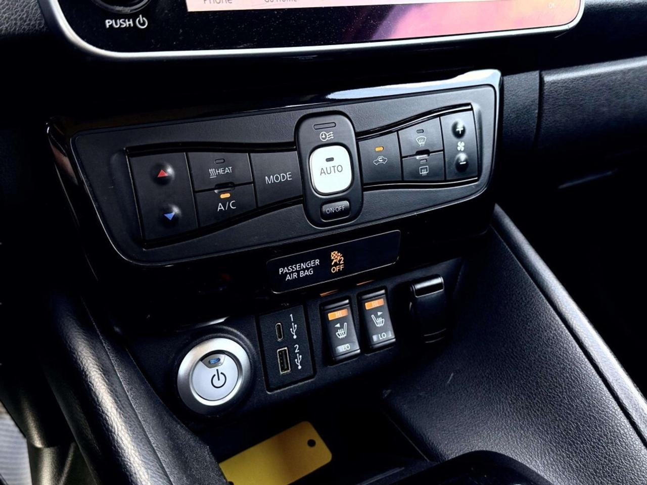 2021 Nissan Leaf SV Photo