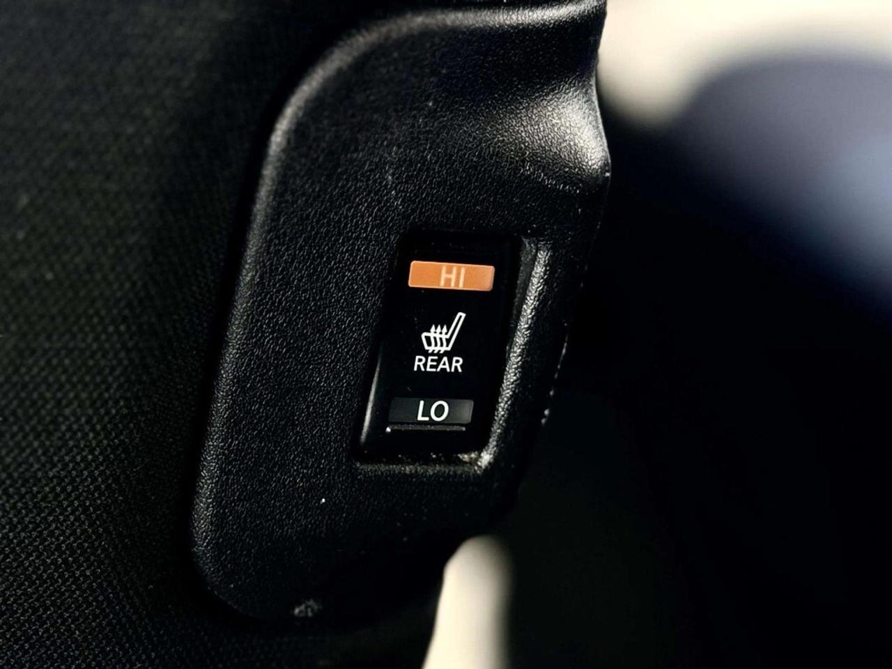 2021 Nissan Leaf SV Photo