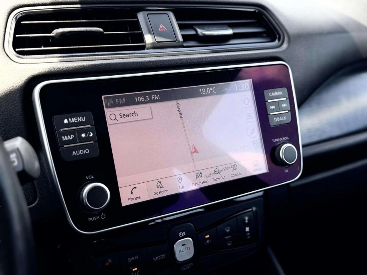 2021 Nissan Leaf SV Photo