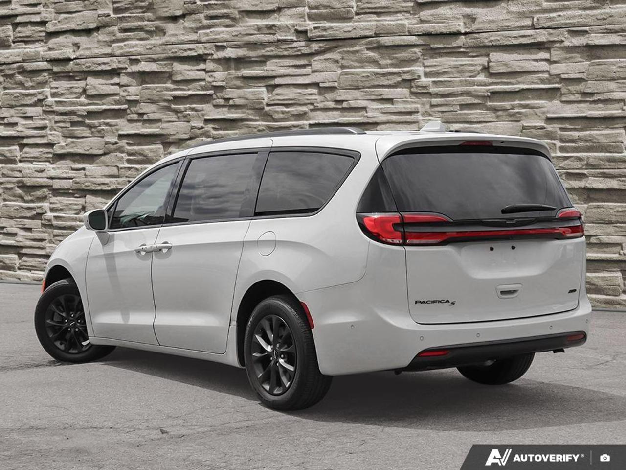 2021 Chrysler Pacifica Touring-L All-Wheel Drive Passenger Van Photo3