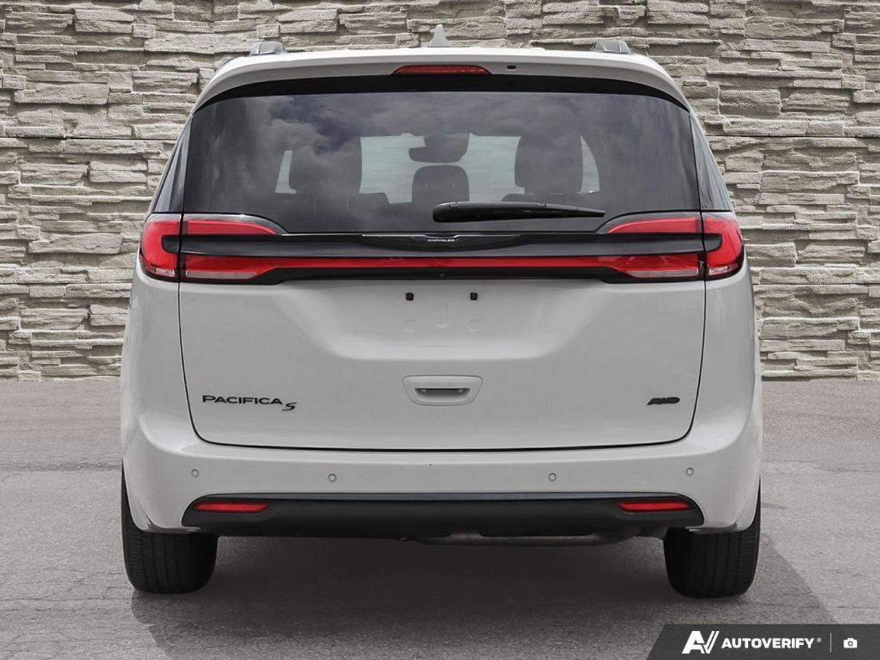 2021 Chrysler Pacifica Touring-L All-Wheel Drive Passenger Van Photo