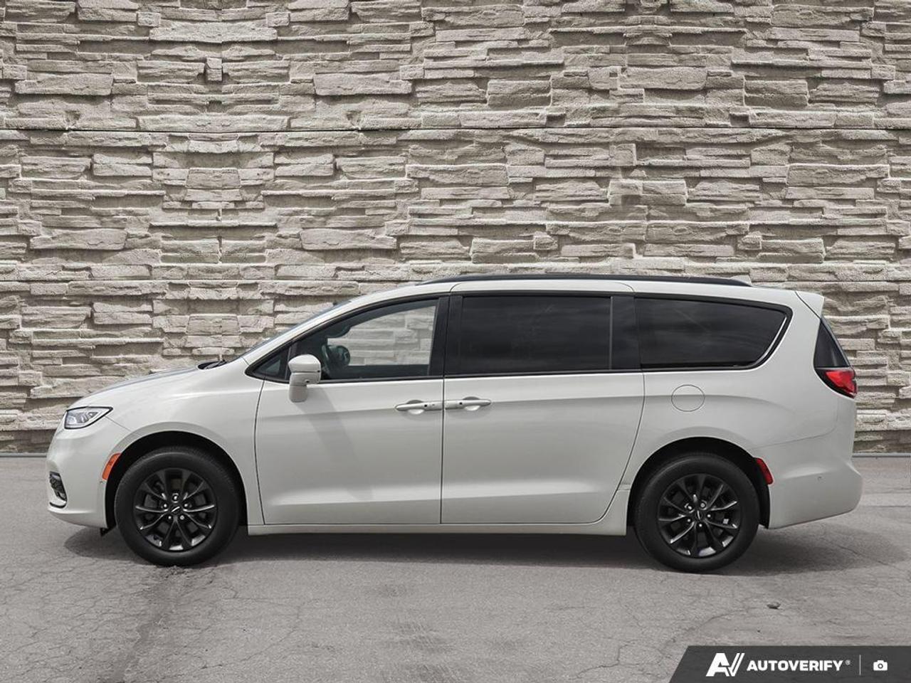2021 Chrysler Pacifica Touring-L All-Wheel Drive Passenger Van Photo