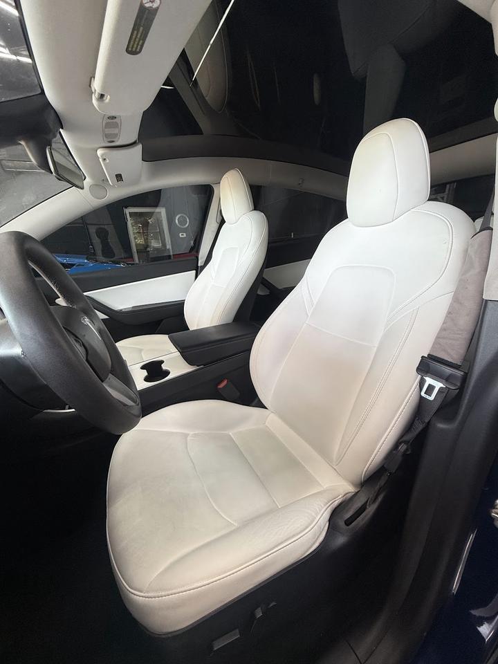 2020 Tesla Model Y LONG RANGE Photo