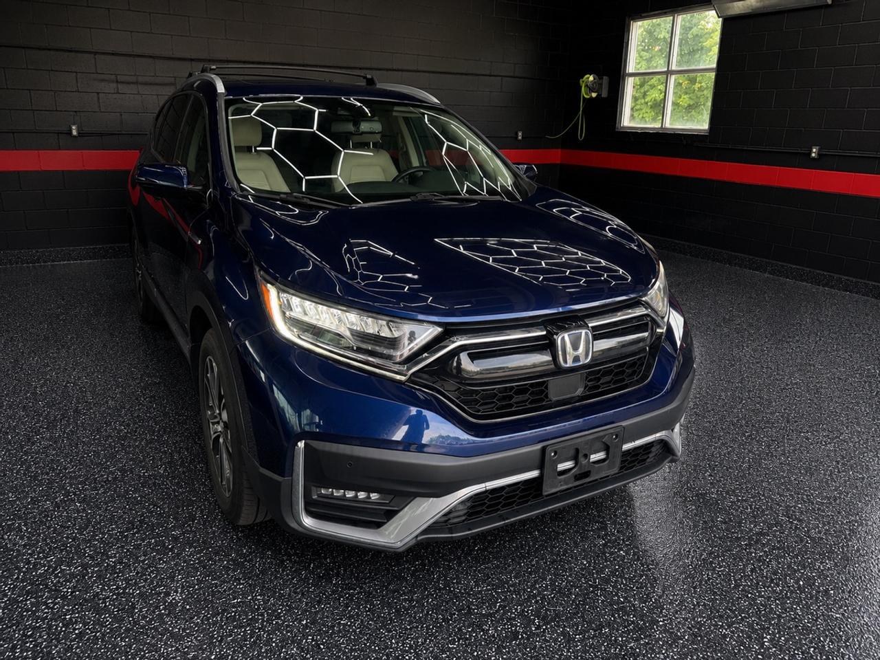 2022 Honda CR-V Hybrid Touring Photo