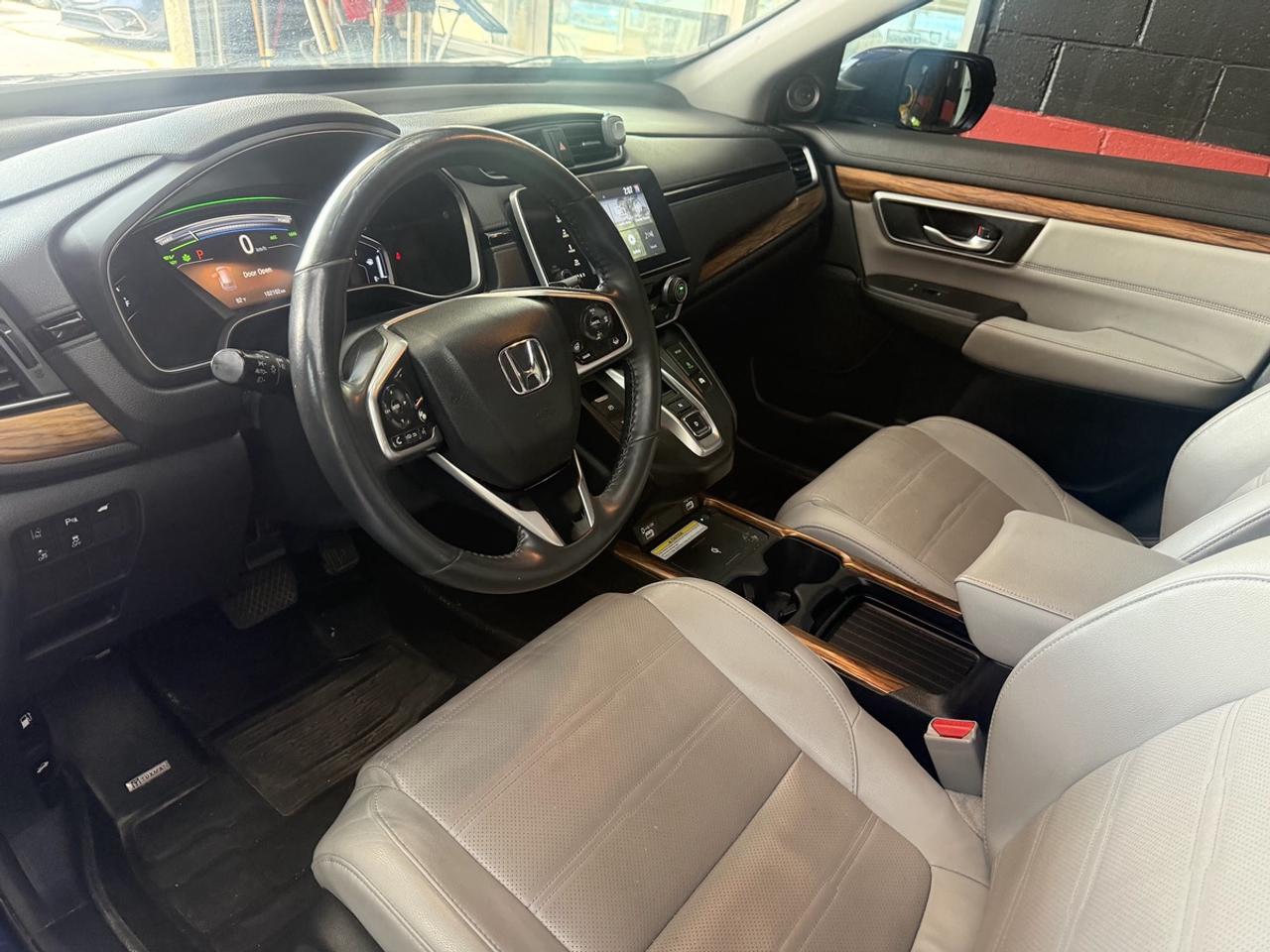 2022 Honda CR-V Hybrid Touring Photo