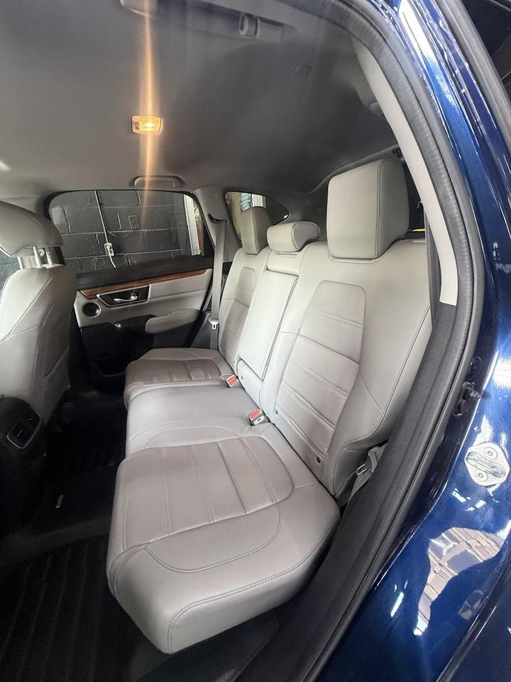 2022 Honda CR-V Hybrid Touring Photo