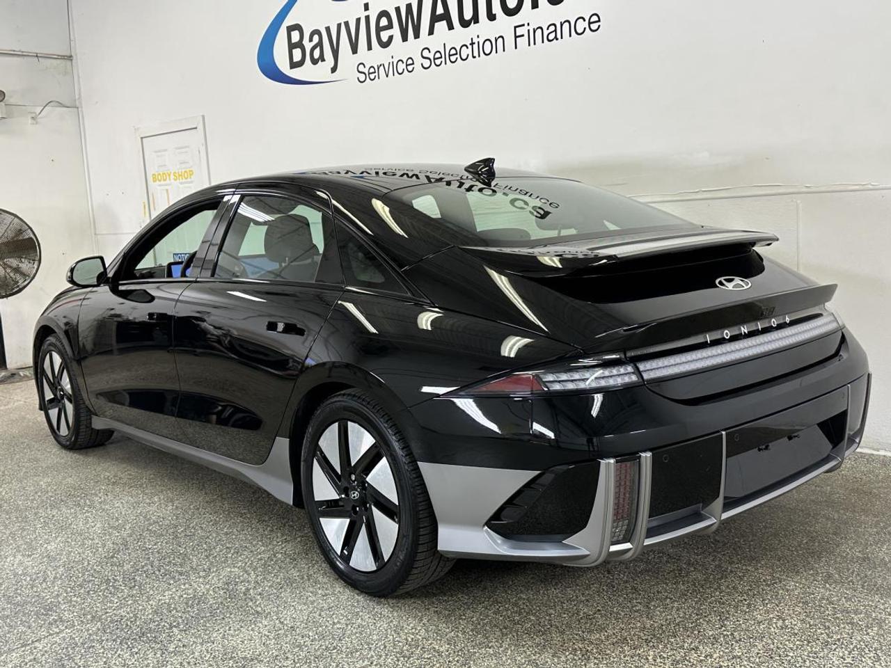 2024 Hyundai IONIQ 6 Preferred Long Range - PREFERRED/AWD/LONG RANGE/OFF 1 OWNER LEASE! Photo4