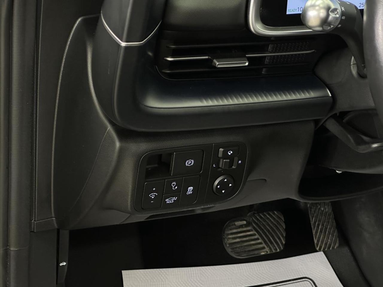 2024 Hyundai IONIQ 6 Preferred Long Range - PREFERRED/AWD/LONG RANGE/OFF 1 OWNER LEASE! Photo